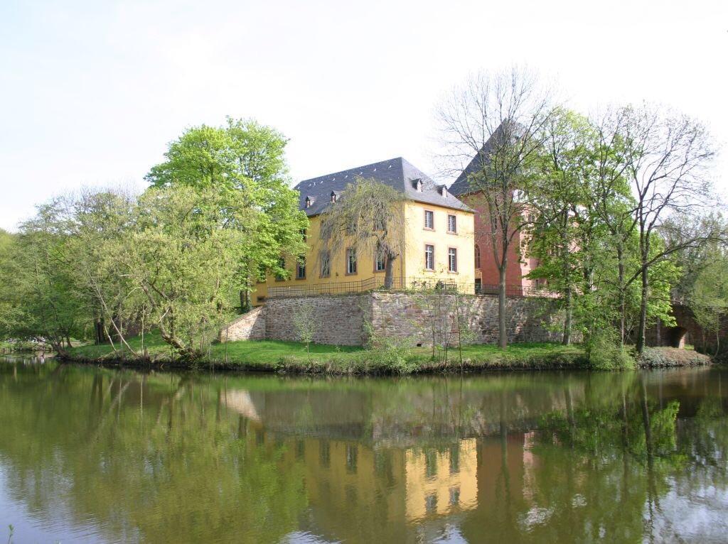 Gaestehaus Peterhoff Birresdorf Exterior foto